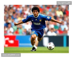 乔丹打爆魔术师，空中360度扣篮惊呆众人